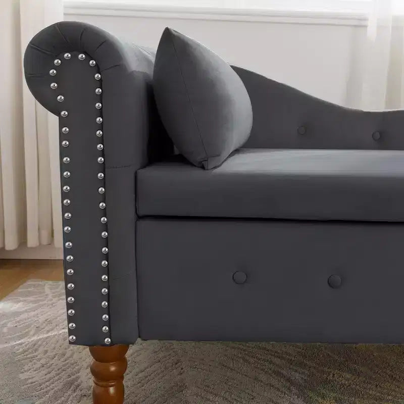 Moderna chaise longue imbottita con bracciolo arrotolato, divano da interno, poltrona lounge in velluto con contenitore e cuscino