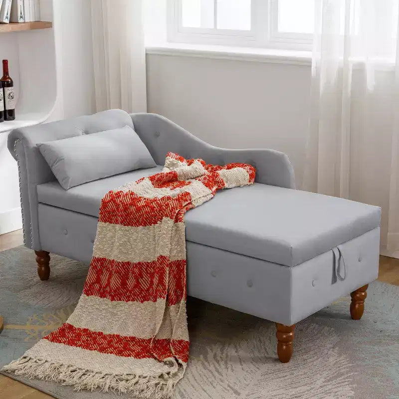 Moderna chaise longue imbottita con bracciolo arrotolato, divano da interno, poltrona lounge in velluto con contenitore e cuscino