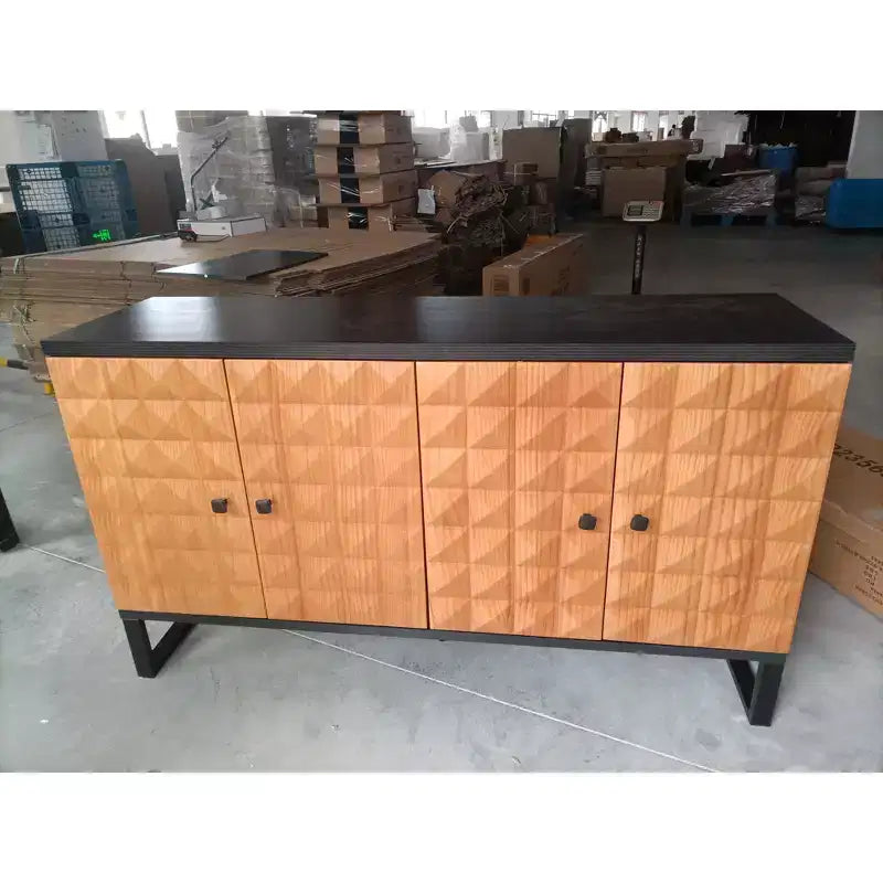 Madia moderna, Madia buffet con 4 ante dal design geometrico elegante, Credenza per soggiorno, ufficio, cucina