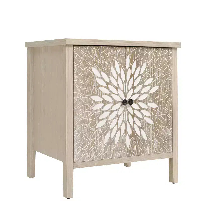 Credenza moderna, credenza con quattro ante con motivi intagliati, mobile contenitore per cucina, sala da pranzo, ingresso