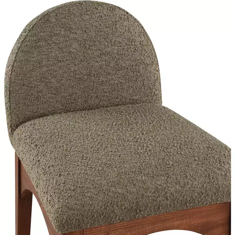 Mobili, Sgabello in tessuto bouclé color oliva Waldorf