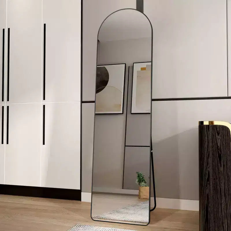 Specchio intero elegante 59*16.5 pollici con cornice in lega di alluminio, specchio da terra ad arco, specchio da pavimento per soggiorno, sala trucco, nero