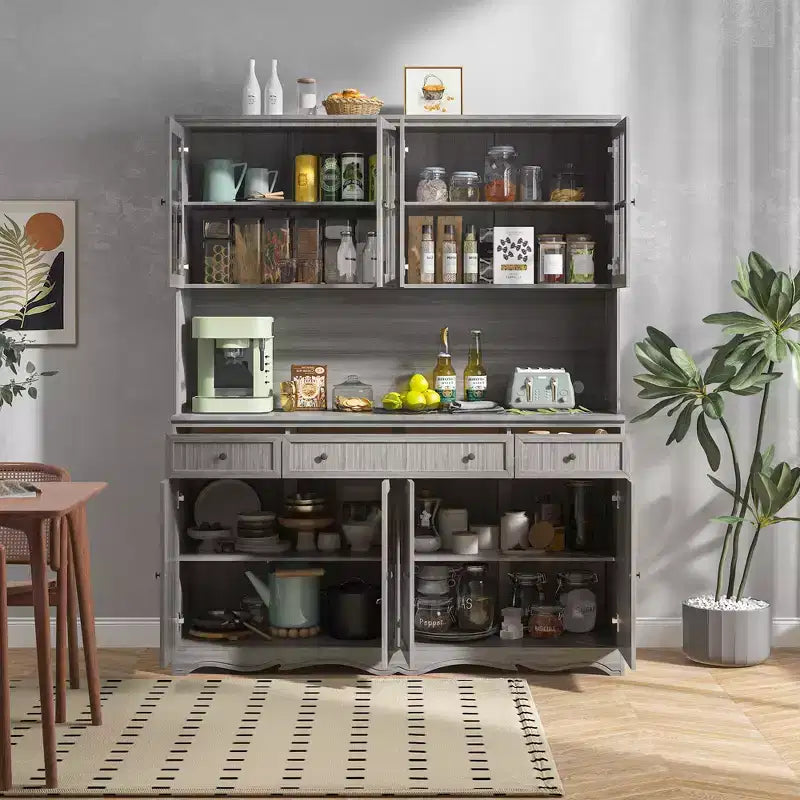 61.2W Credenza Grigia con Pensile Buffet Mobile Dispensa Cucina con Bordo Base Decorato: Un Mix di Eleganza e Utilità