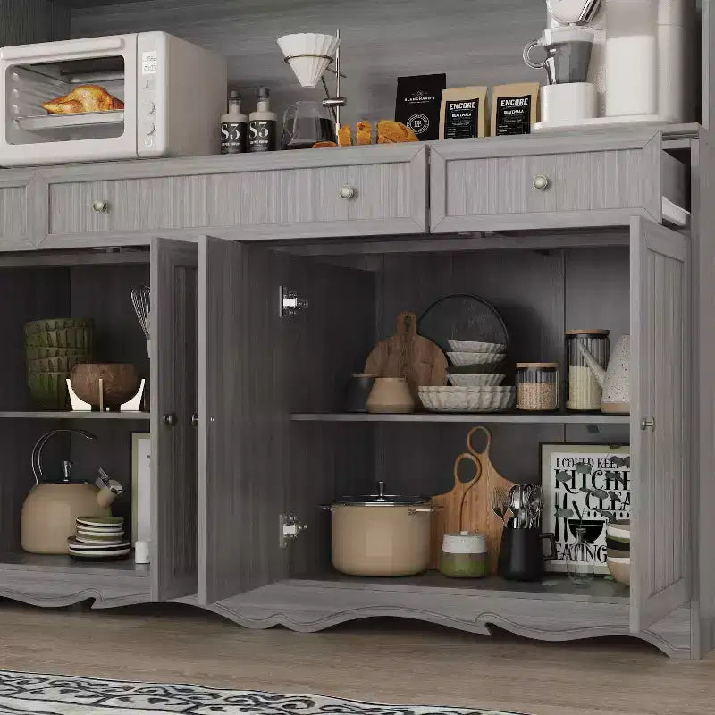 61.2W Credenza Grigia con Pensile Buffet Mobile Dispensa Cucina con Bordo Base Decorato: Un Mix di Eleganza e Utilità